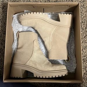STEVE MADDEN- Holley boots (sand suede)